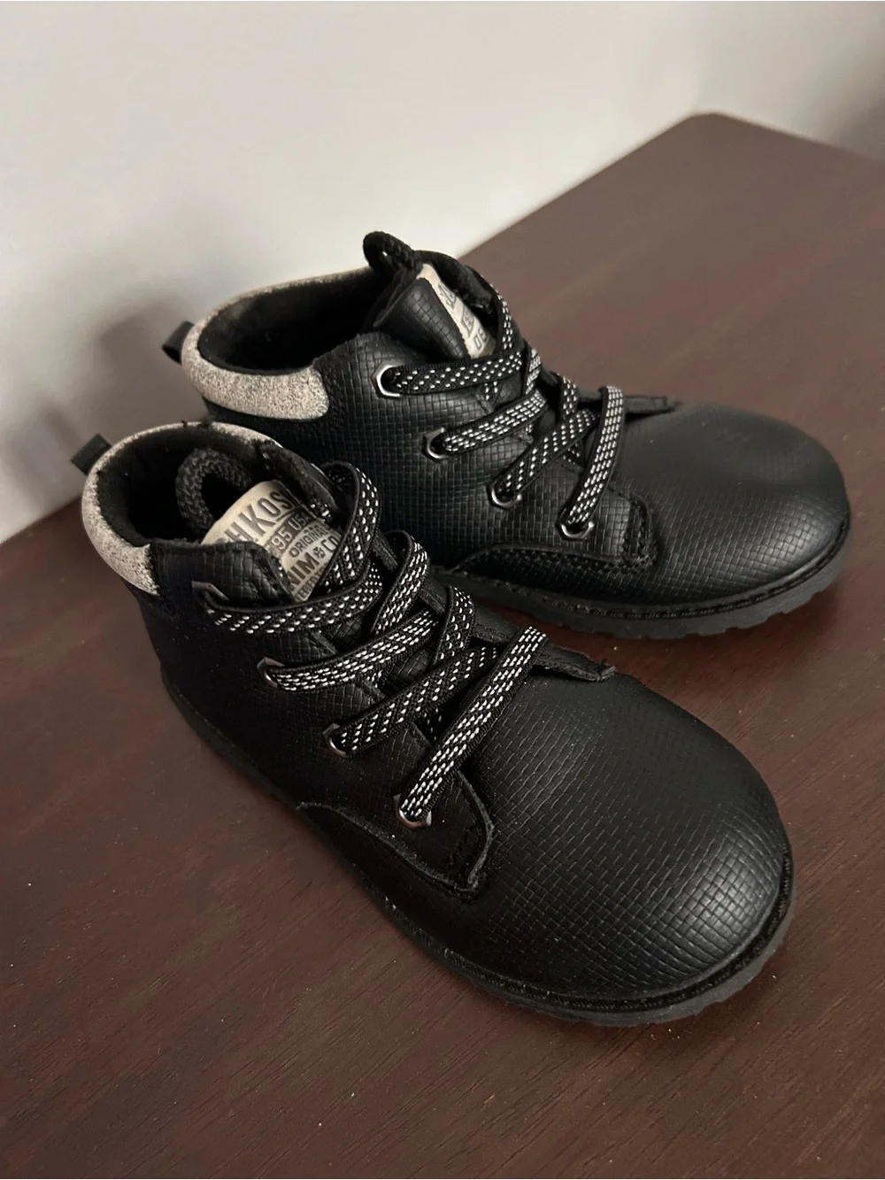 Osh Kosh B'gosh Boy's Ramon Fashion Boots Black Size US 10M